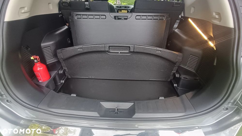 Nissan X-Trail 1.3 DIG-T N-Connecta 2WD DCT - 16