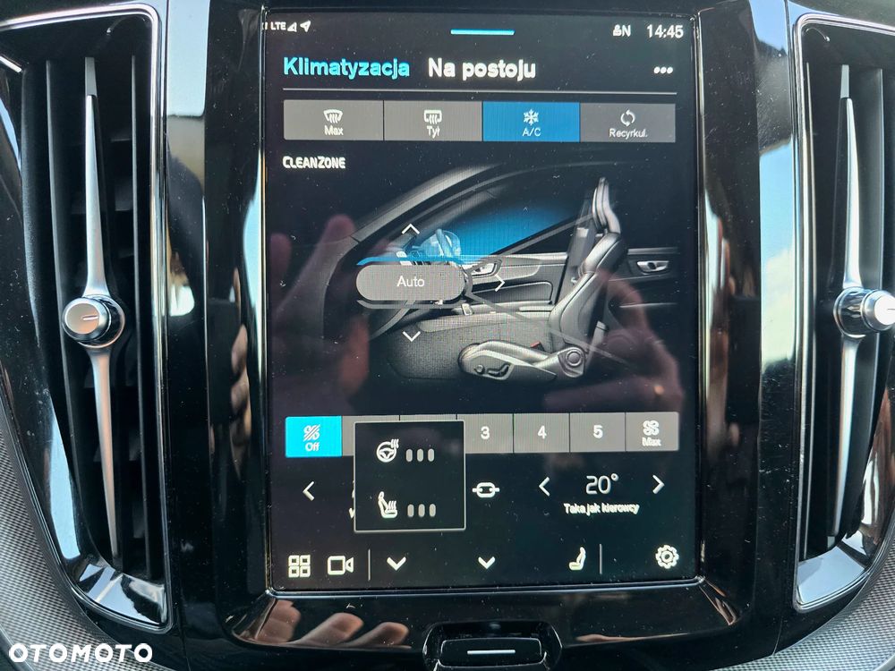 Volvo XC 60 T6 Plug-In Hybrid AWD Plus Dark - 25