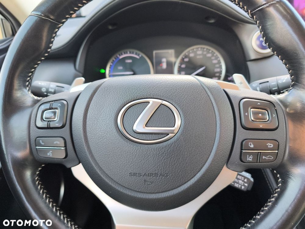 Lexus NX 300h Business Edition AWD - 15