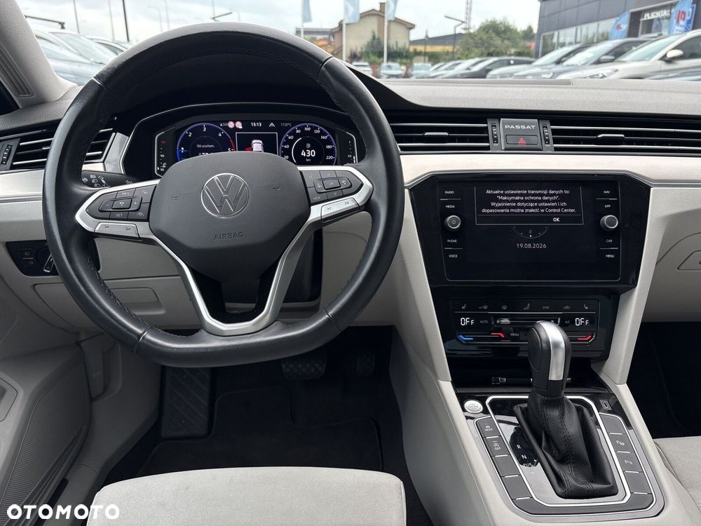 Volkswagen Passat 2.0 TDI Elegance DSG - 14