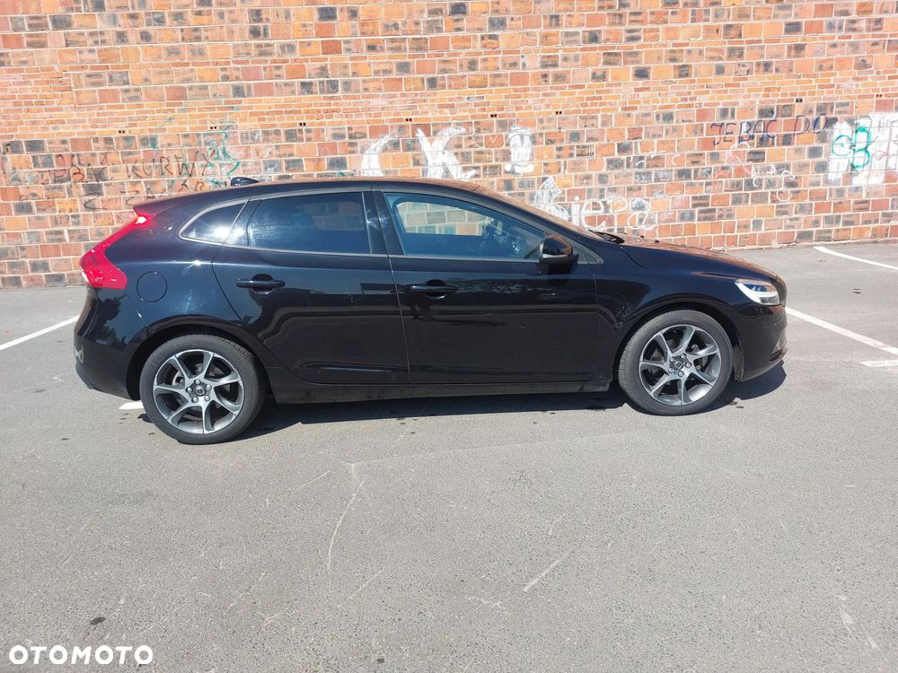 Volvo V40 D2 Drive-E SCR Momentum - 9