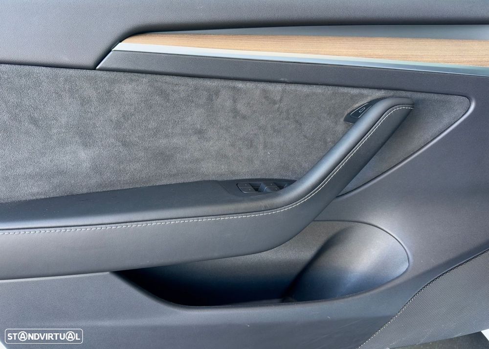 Tesla Model 3 Tração Traseira - 5