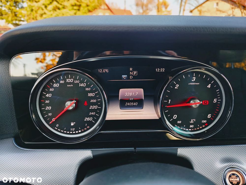 Mercedes-Benz Klasa E 220 d 9G-TRONIC - 9