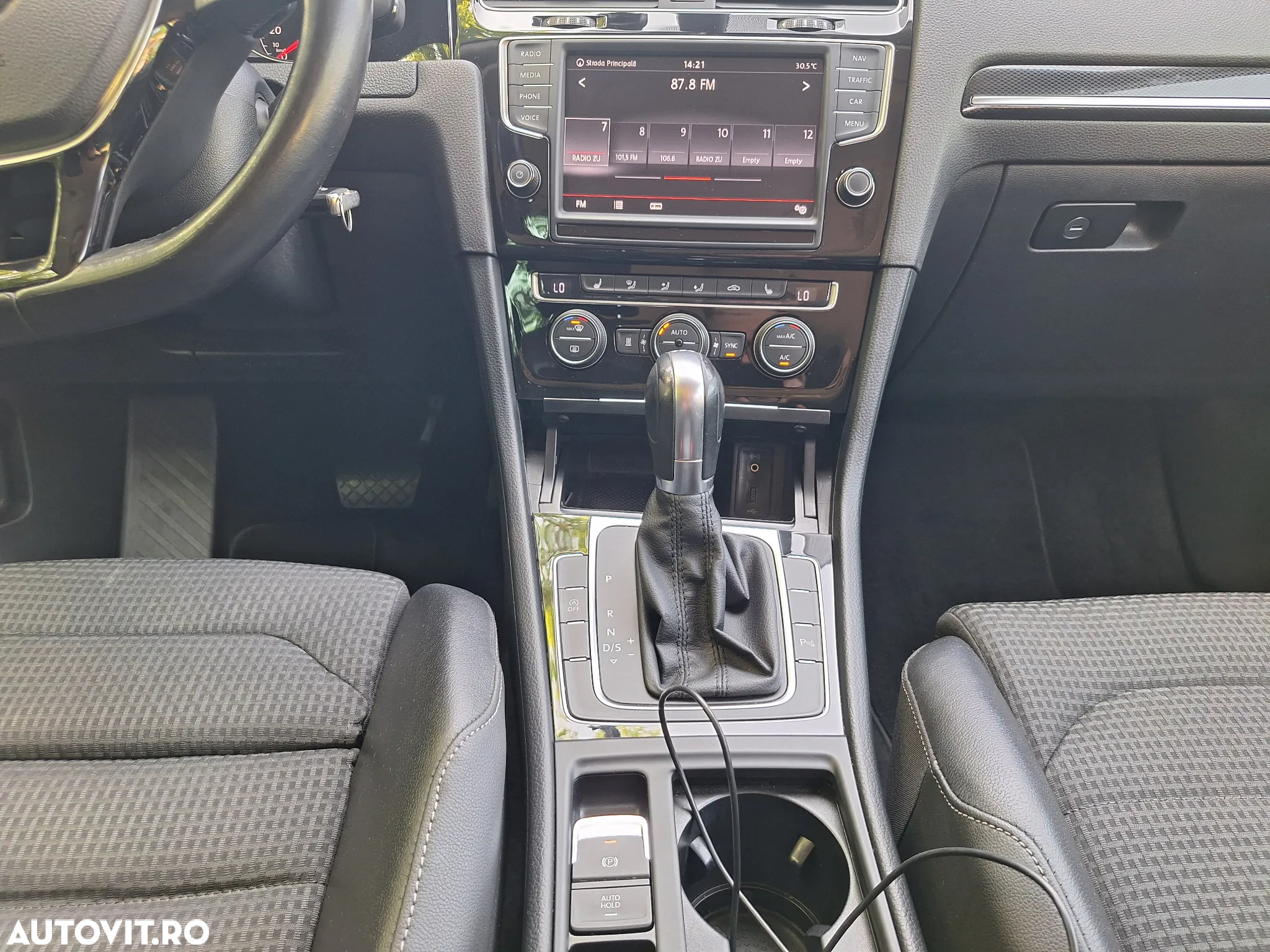 Volkswagen Golf 2.0 TDI DPF BMT DSG Highline - 14