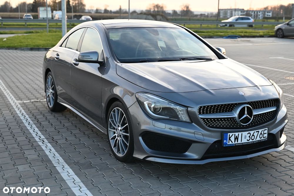 Mercedes-Benz CLA 200 7G-DCT AMG Line - 1