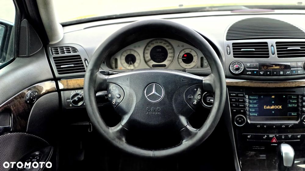 Mercedes-Benz Klasa E 320 CDI Elegance DPF - 14
