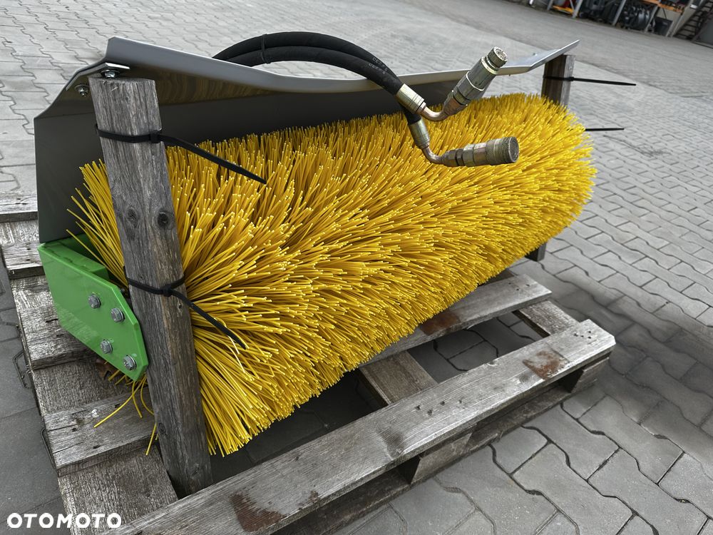 Inny EGHOLM Maskiner A/S Zamiatarka do placu - 6