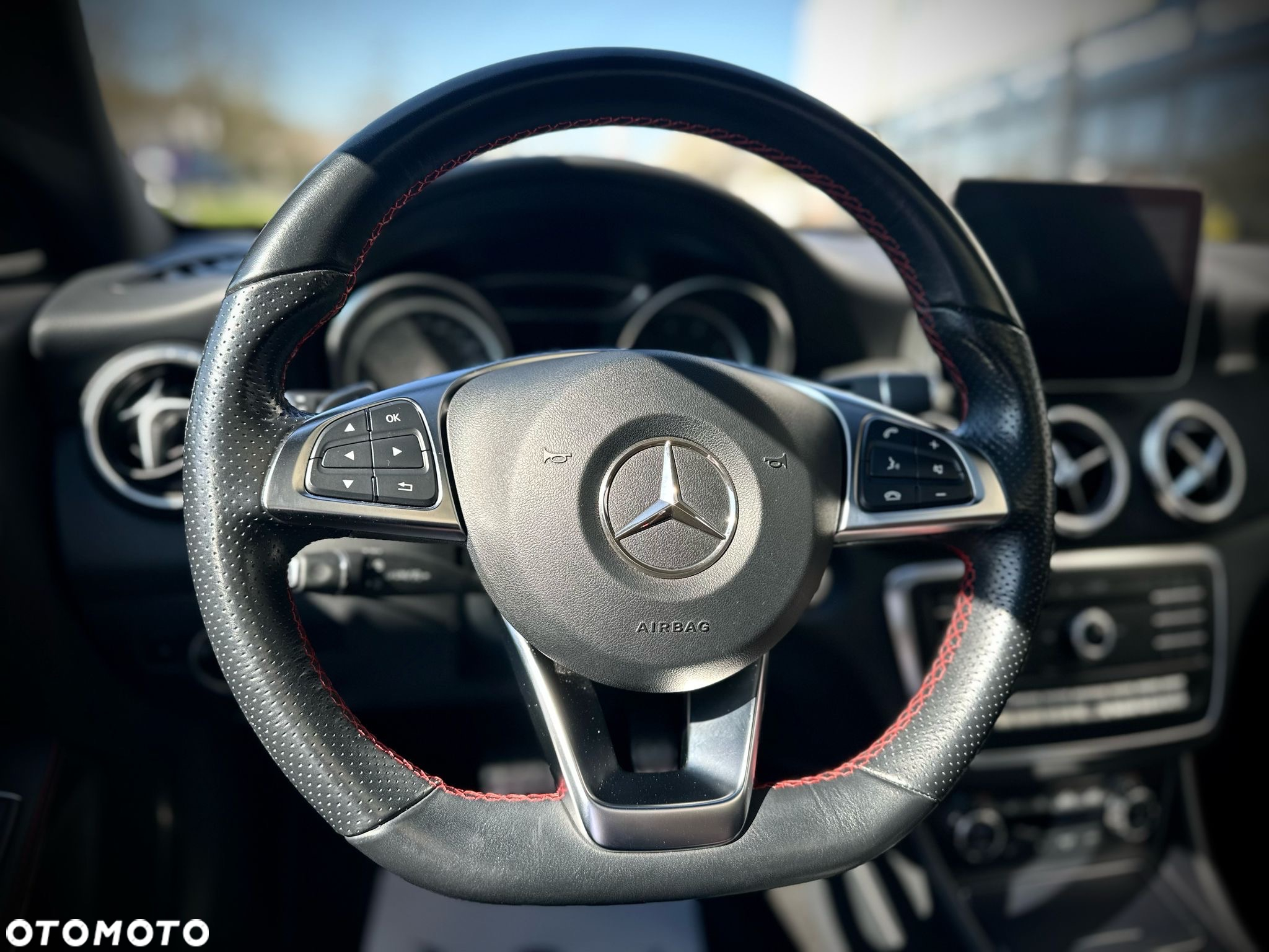 Mercedes-Benz CLA 200 7G-DCT AMG Line - 16