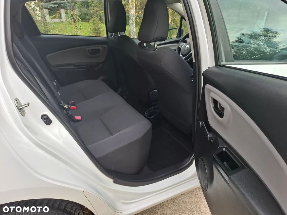 Toyota Yaris - 17