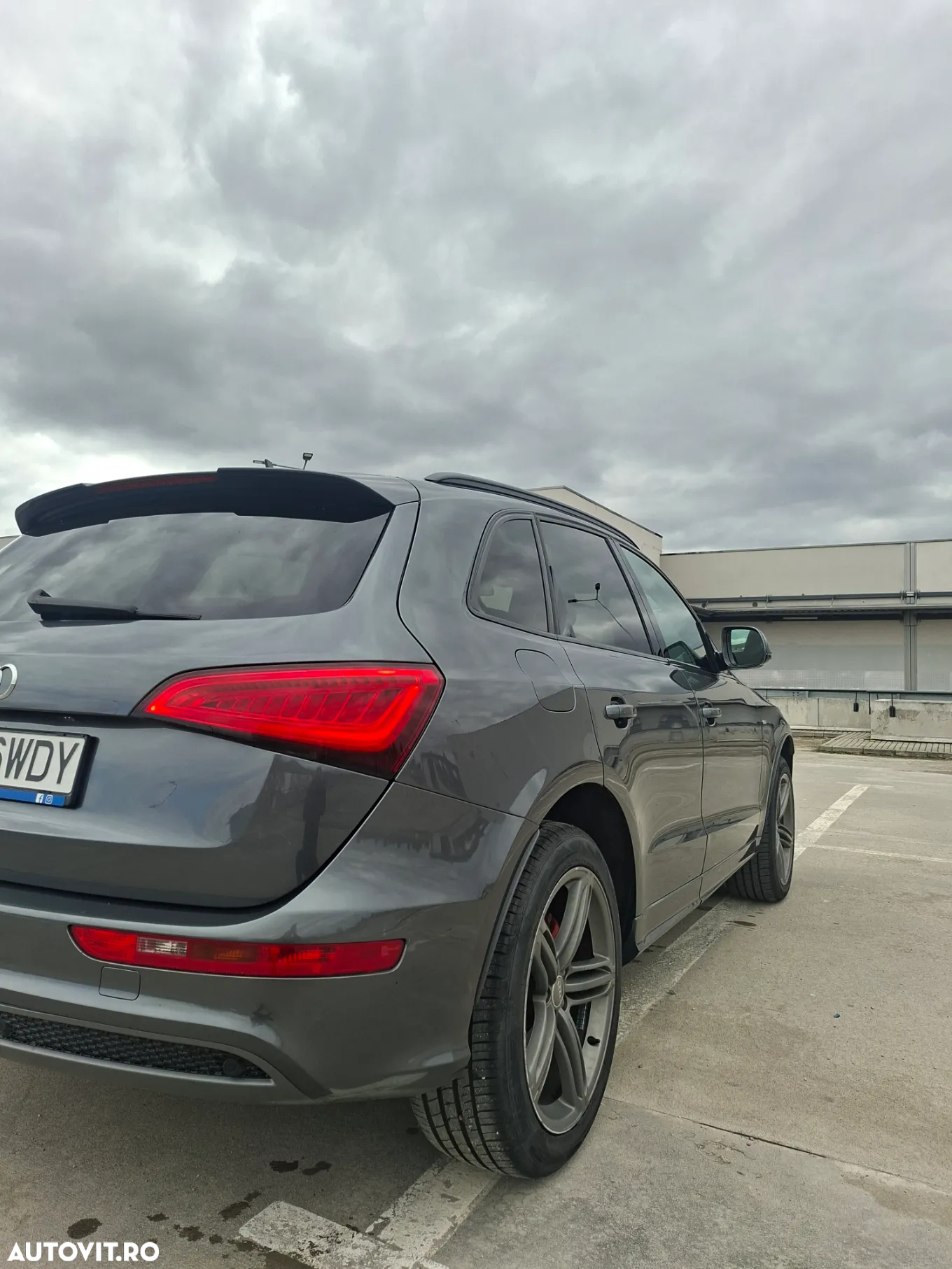 Audi Q5 2.0 40 TDI quattro S tronic Sport - 4