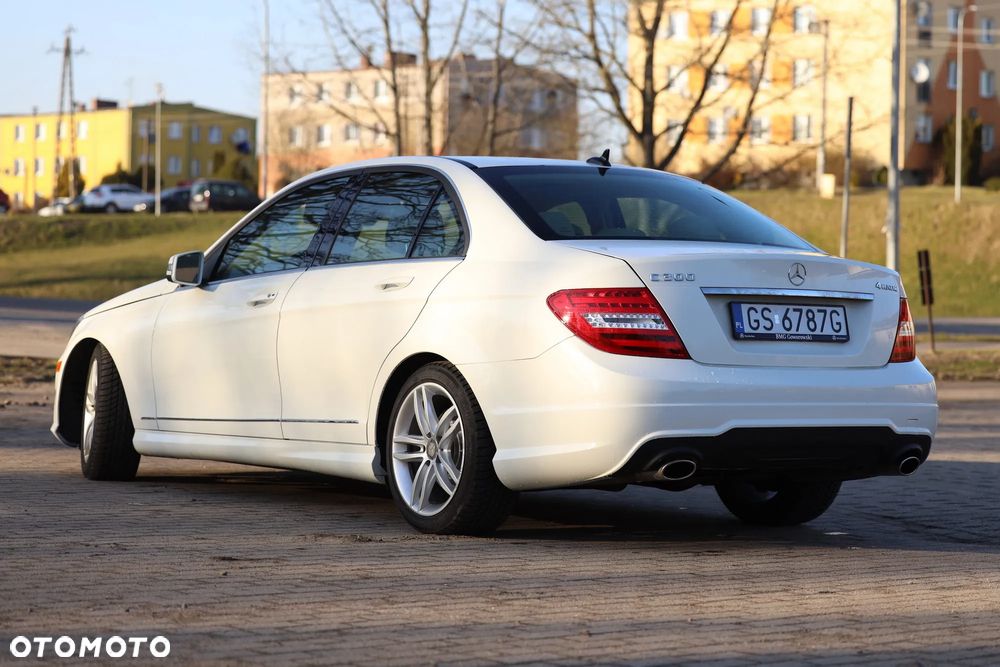 Mercedes-Benz Klasa C 300 4Matic 7G-TRONIC Avantgarde - 5