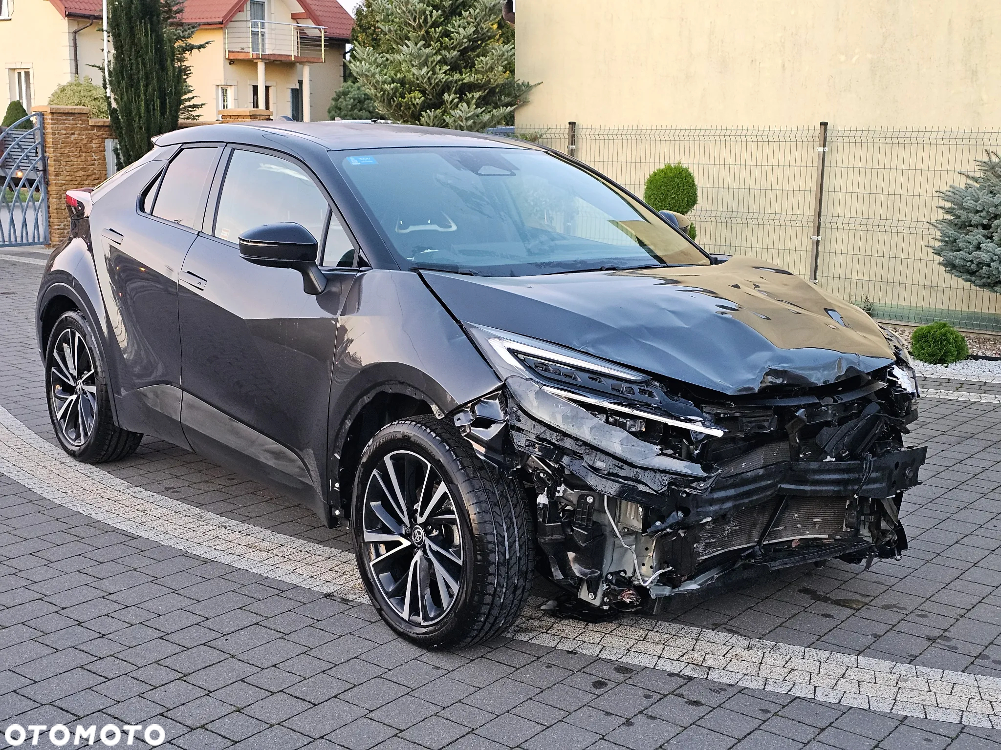 Toyota C-HR 1.8 Hybrid Executive - 2
