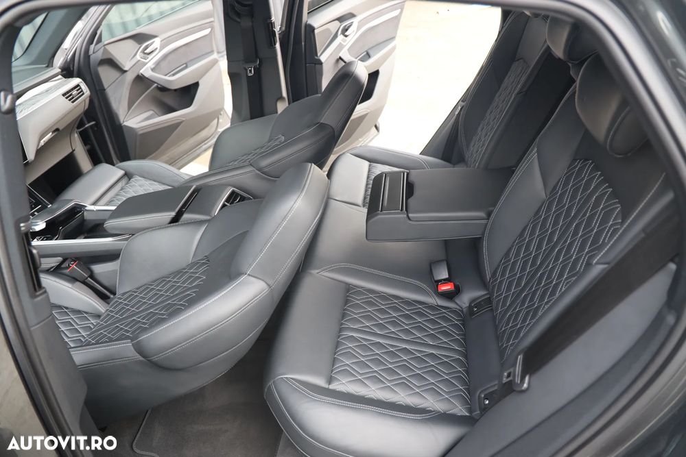 Audi e-tron Sportback S quattro - 7