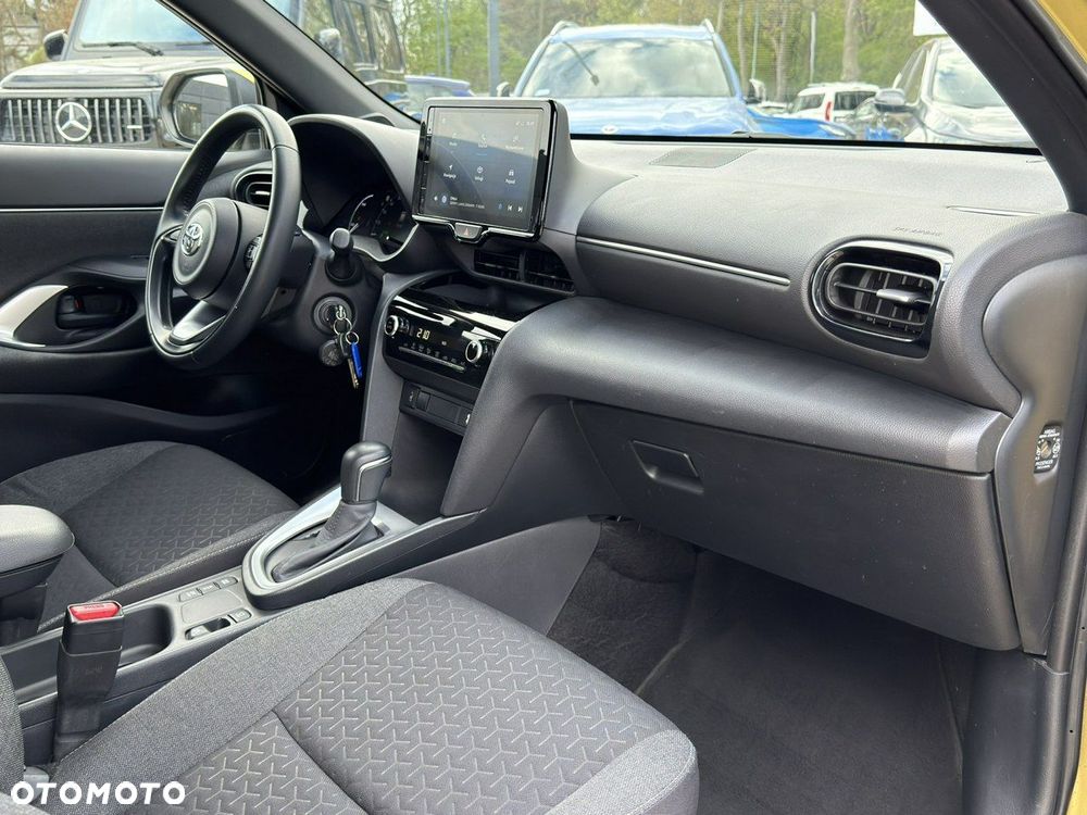 Toyota Yaris Cross - 18