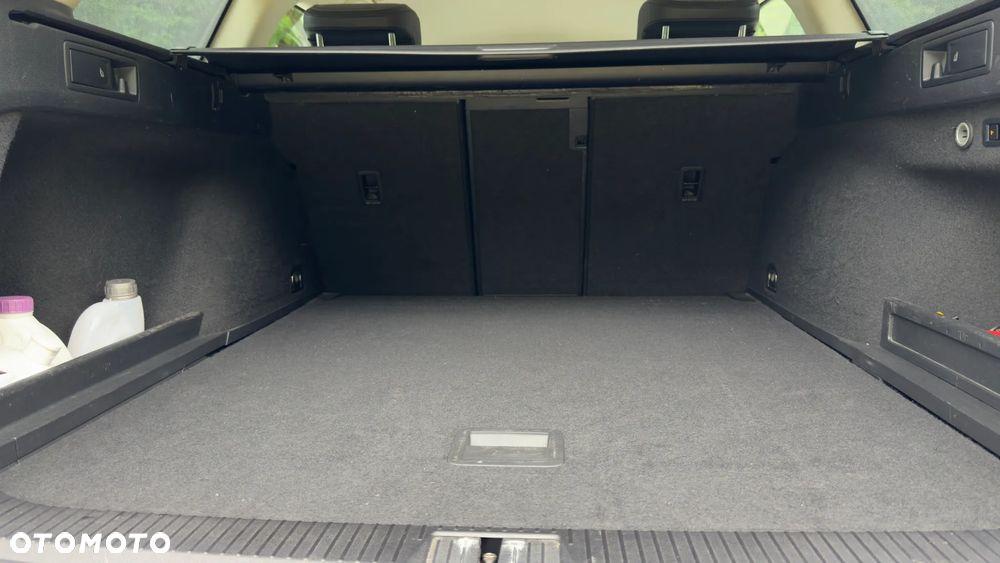 Volkswagen Passat Variant - 27