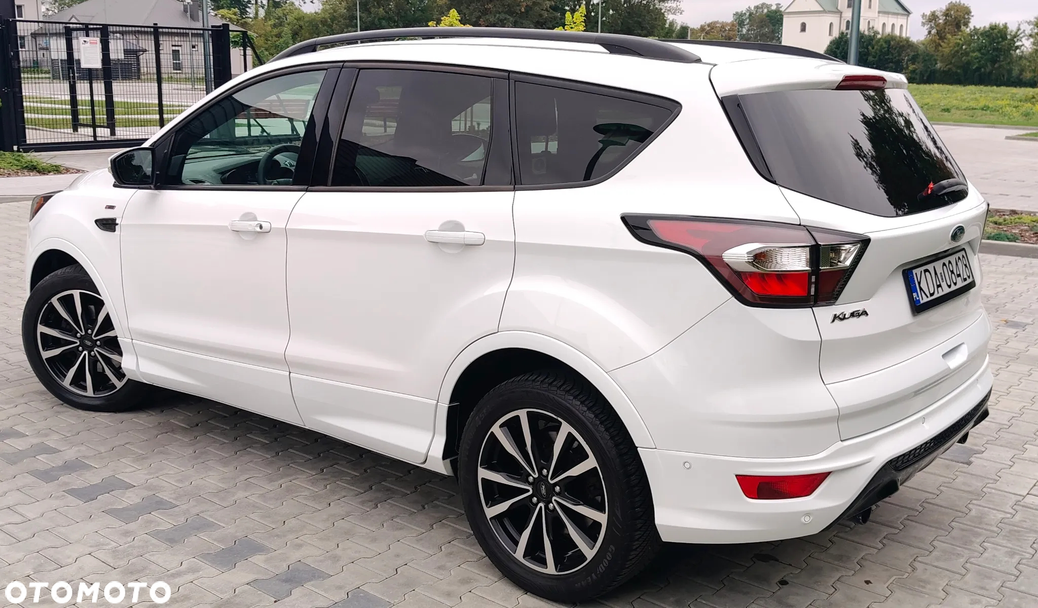 Ford Kuga 2.0 TDCi 2x4 ST-Line - 5