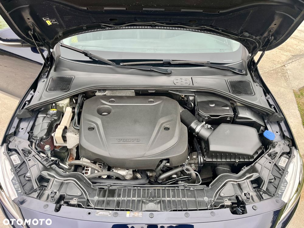 Volvo V60 D2 Drive-E Momentum - 26