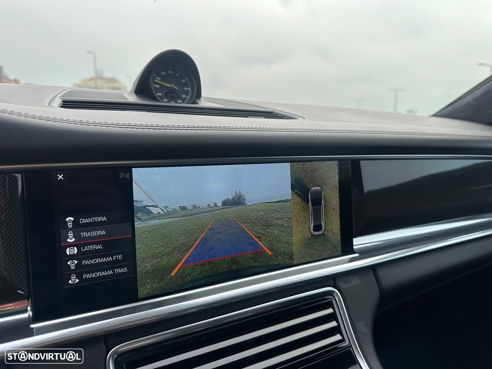 Porsche Panamera Sport Turismo 4 E-Hybrid - 18