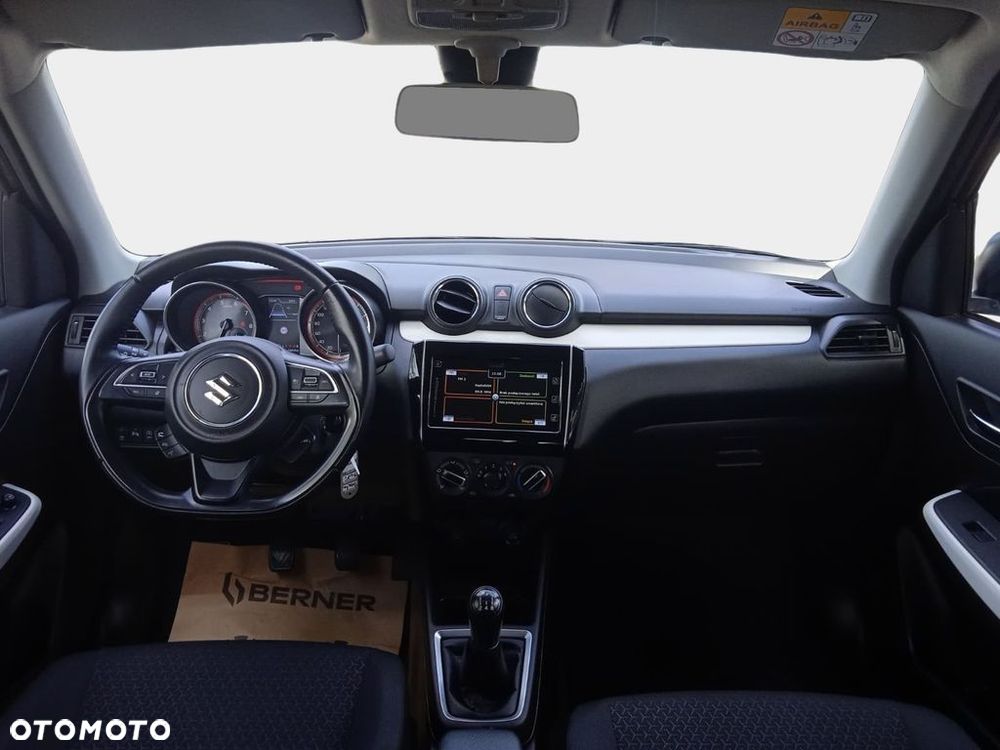 Suzuki Swift 1.2 Dualjet SHVS Premium Plus - 11