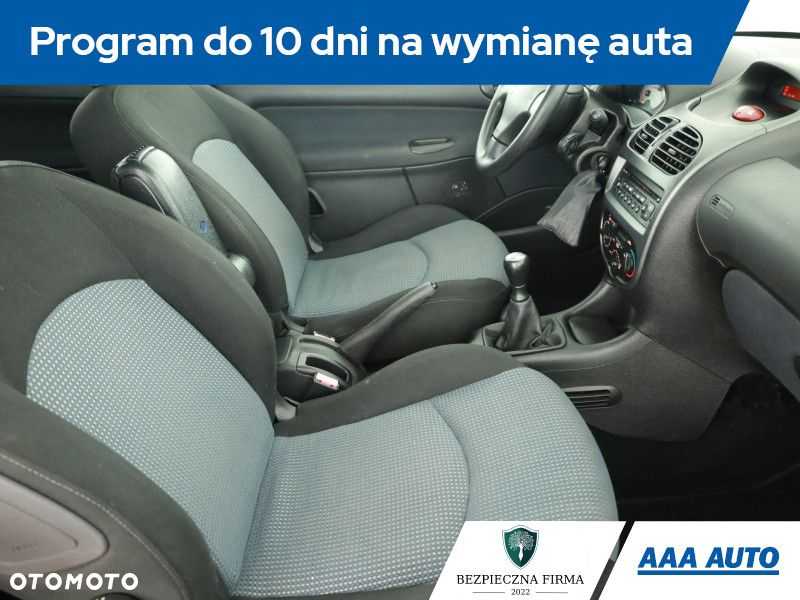 Peugeot 206 - 8