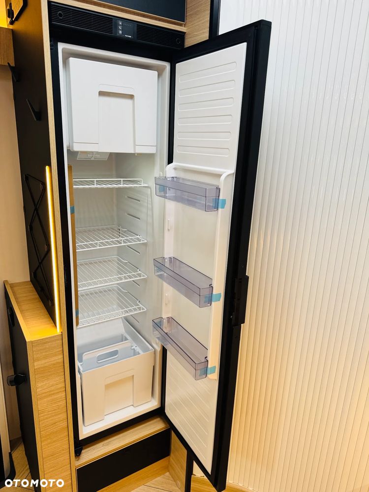 Ford Chausson 640 Titanium Line - 20