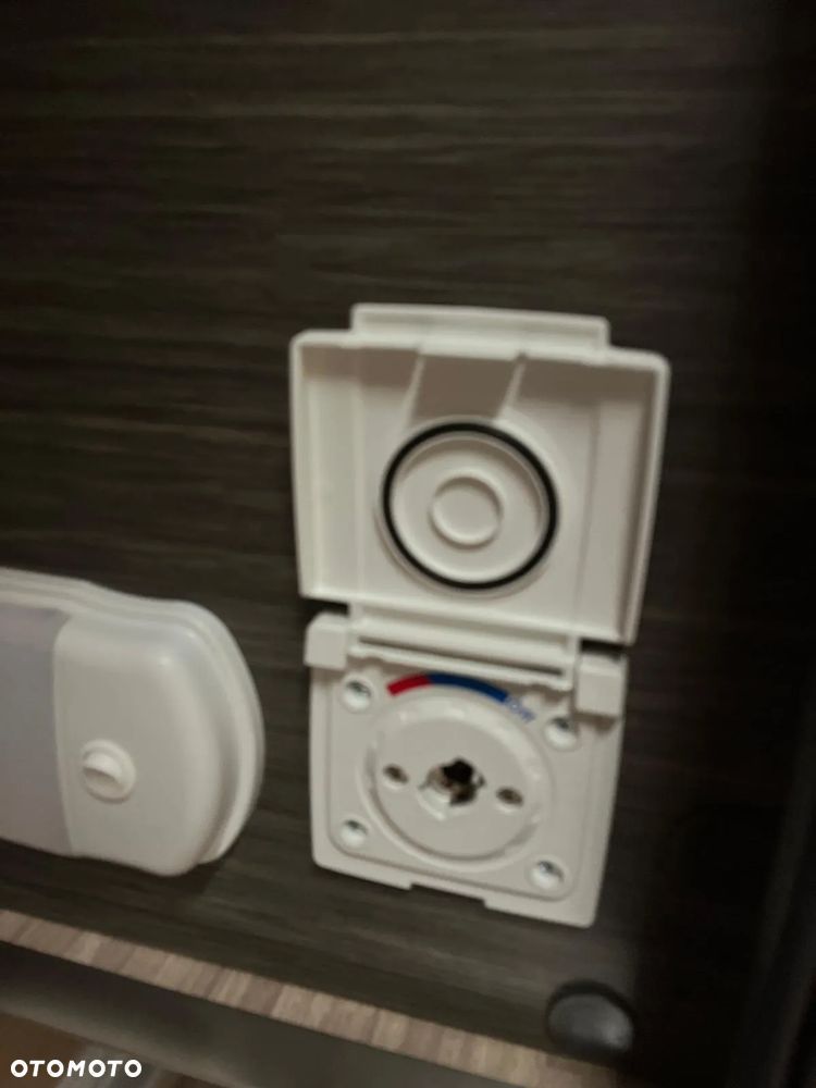 McLOUIS MC4 881 Model 2026 - 10