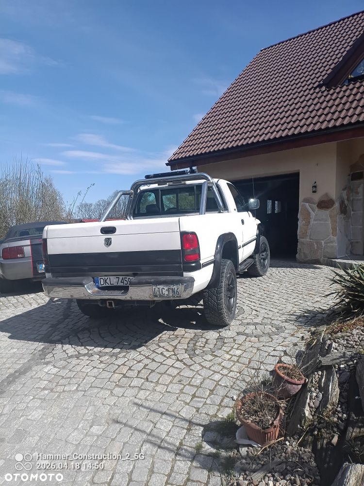 Dodge RAM - 4