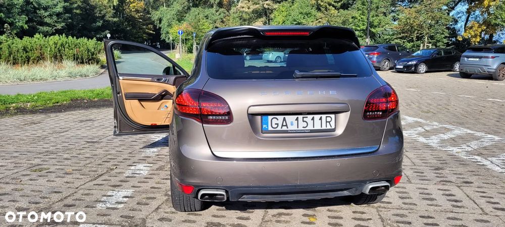 Porsche Cayenne S - 9