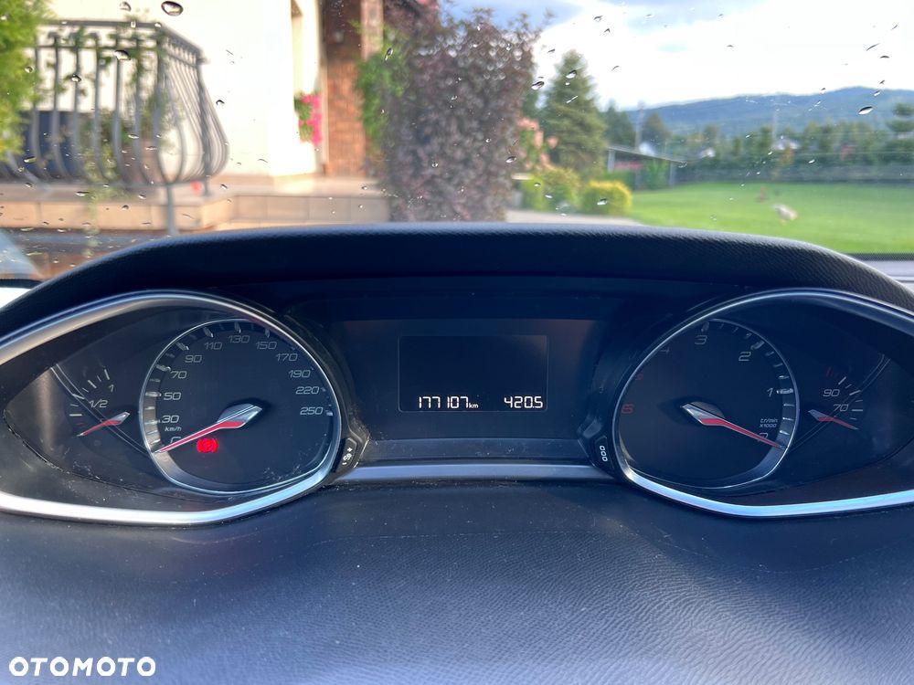 Peugeot 308 SW BlueHDi 120 Stop & Start Allure - 12