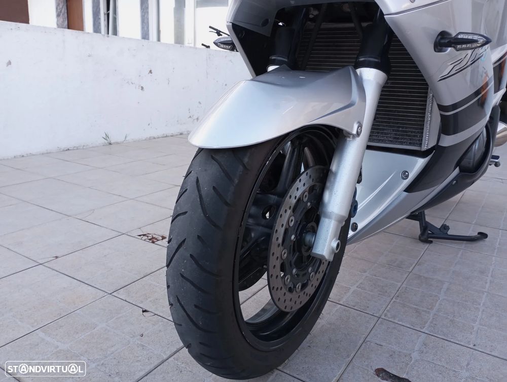 Yamaha FJR - 5