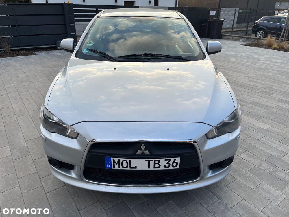Mitsubishi Lancer 1.8 Invite - 1