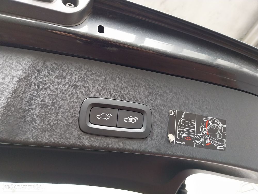 Volvo XC 40 2.0 D3 - 10