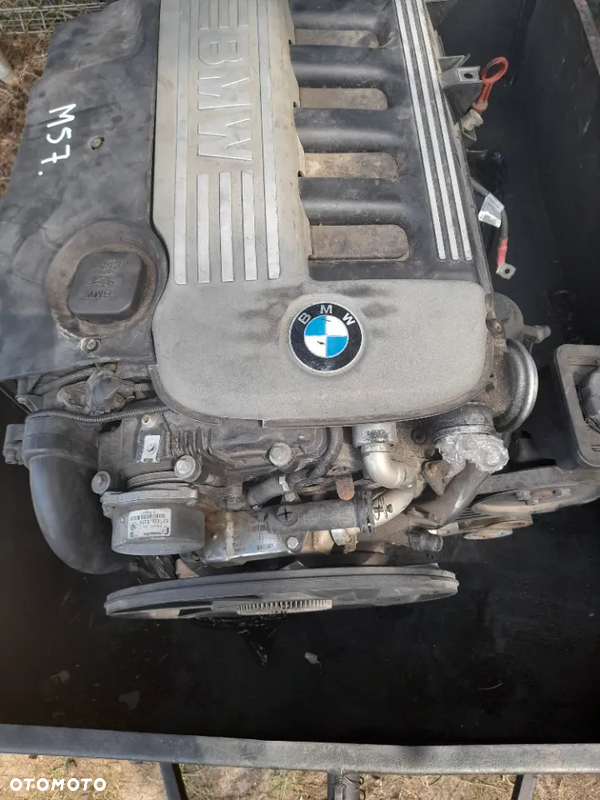 BMW E39 i inne SILNIK M57 3.0D.  WAL KORBOWY