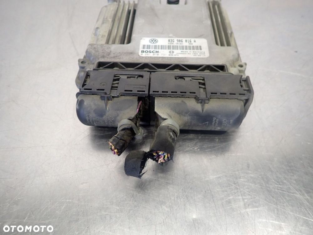 KOMPUTER SILNIKA VOLKSWAGEN TOURAN 1.9 - 2