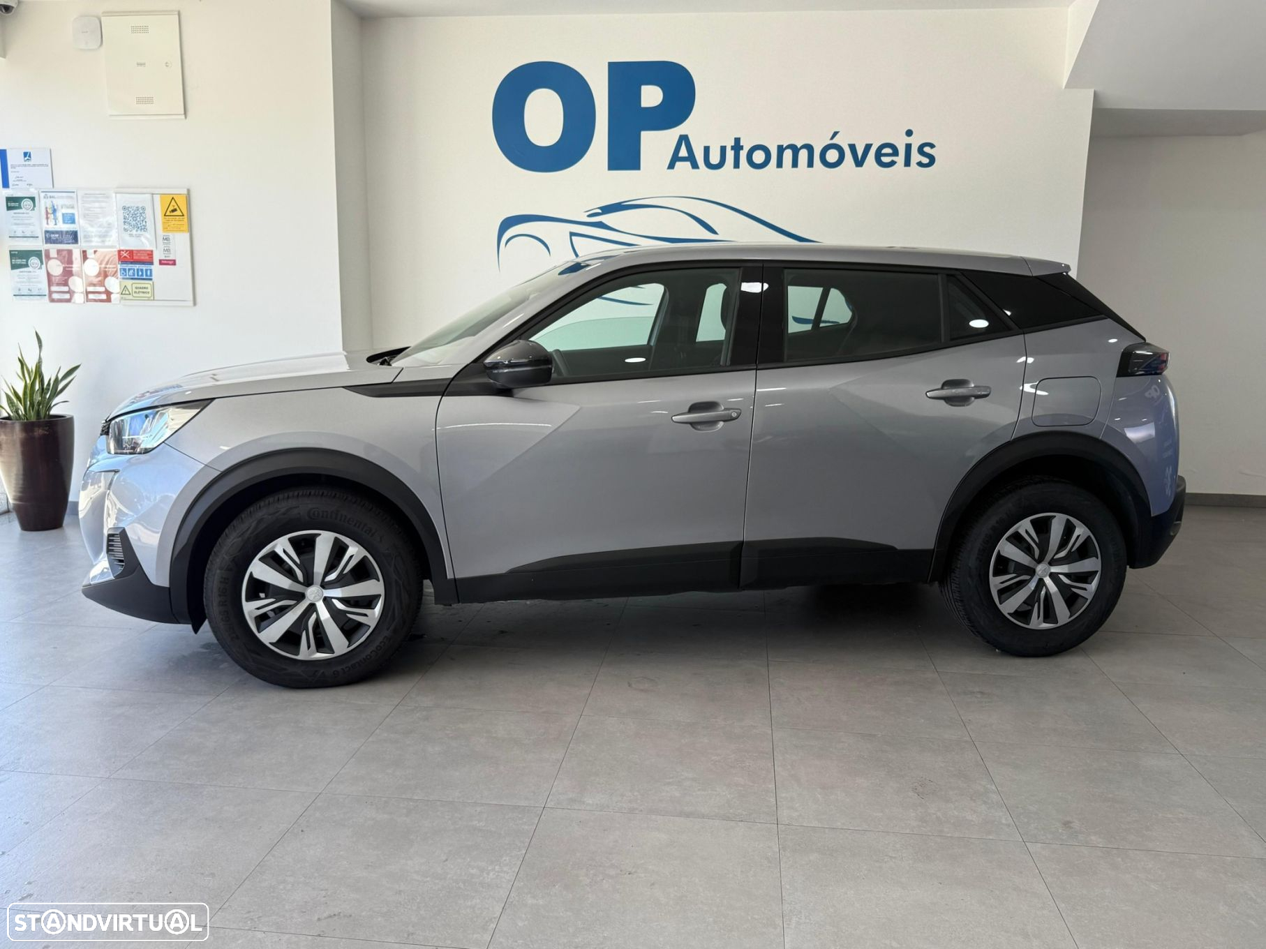 Peugeot 2008 1.2 PureTech Active Pack - 2