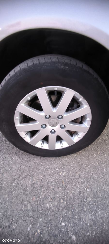 Chrysler Town & Country 3.6 Limited - 8