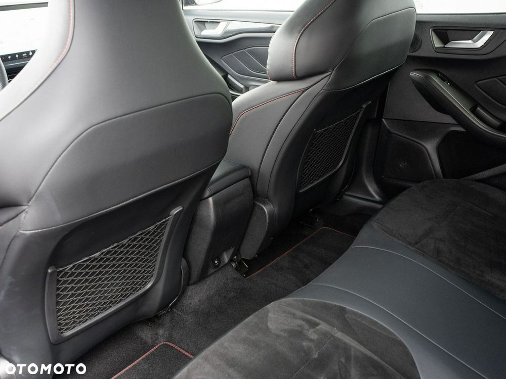 Ford Focus 2.3 EcoBoost S&S ST X - 25