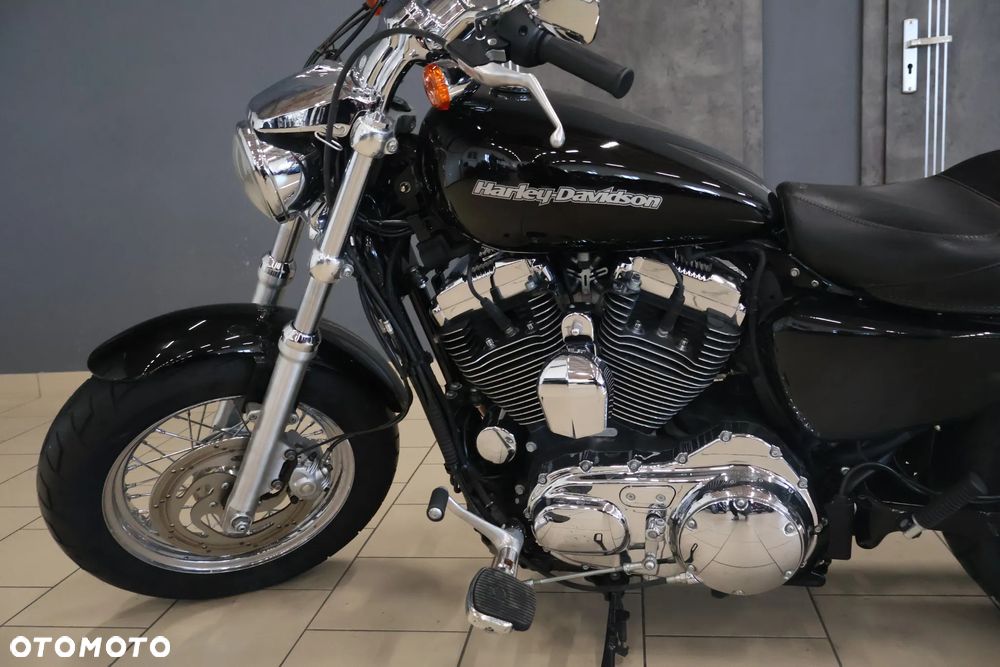 Harley-Davidson Sportster Custom 1200C - 7