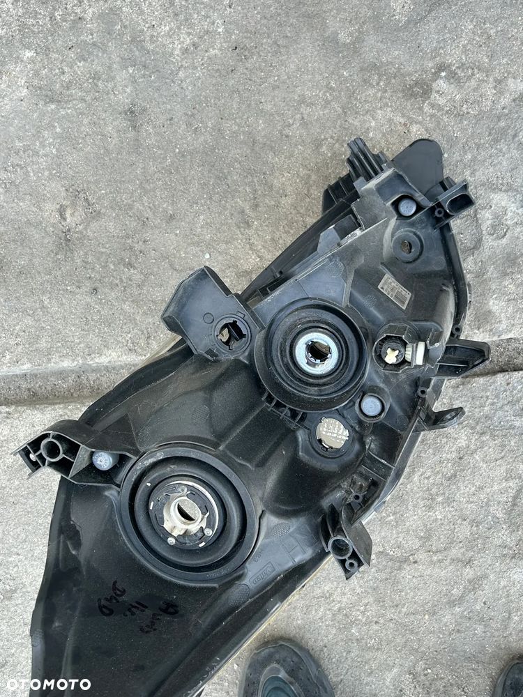 LAMPA PRZÓD PRAWY TOYOTA AURIS I EUROPA REFLEKTOR 811102A70 - 2