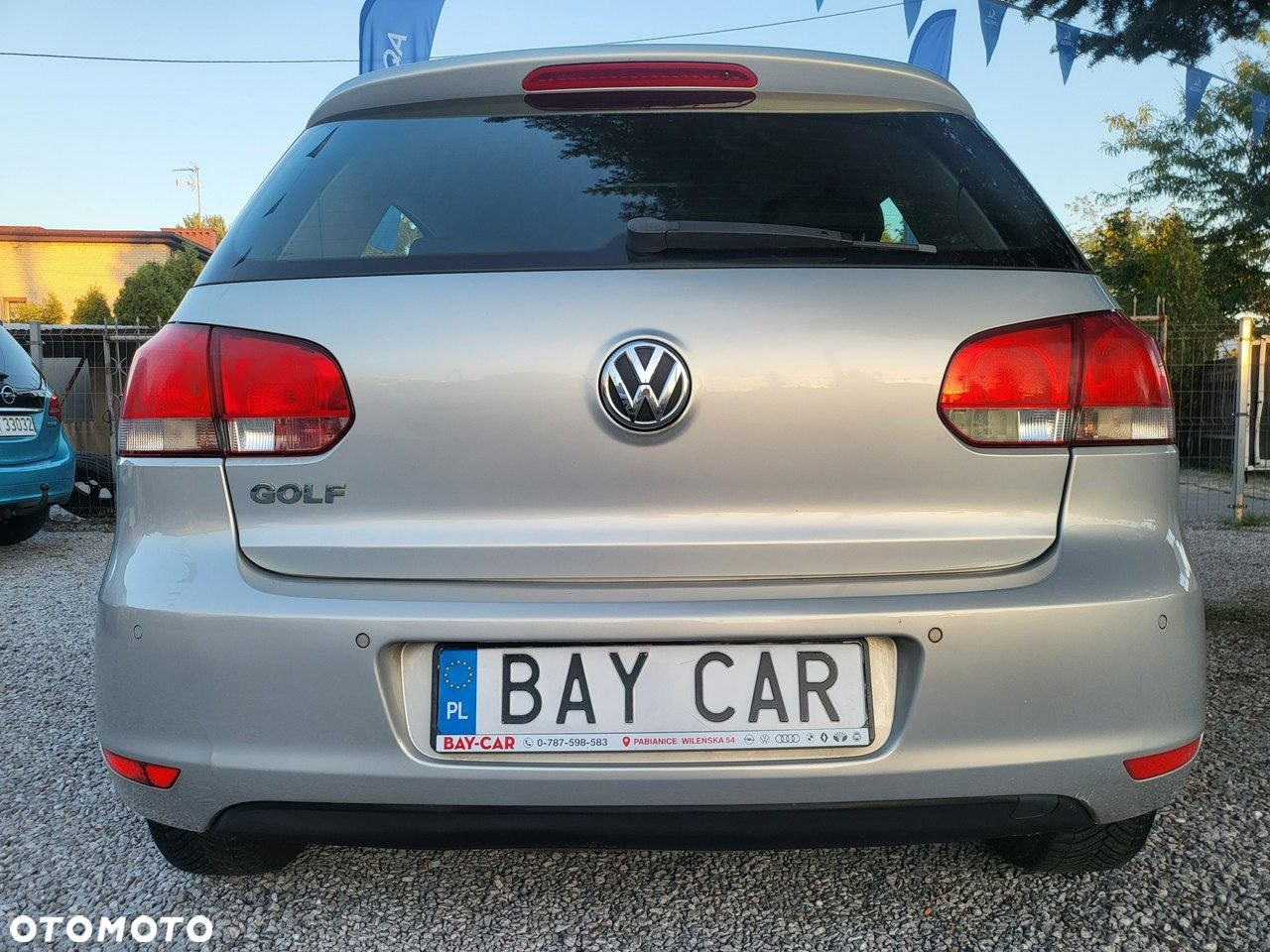 Volkswagen Golf - 6