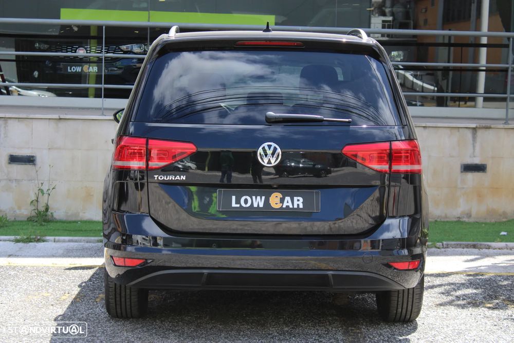 VW Touran 1.6 TDI Highline DSG - 12