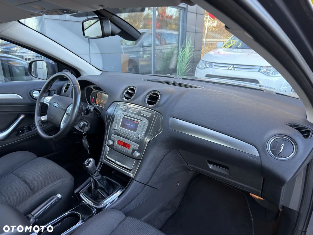 Ford Mondeo 2.0 Titanium X - 13