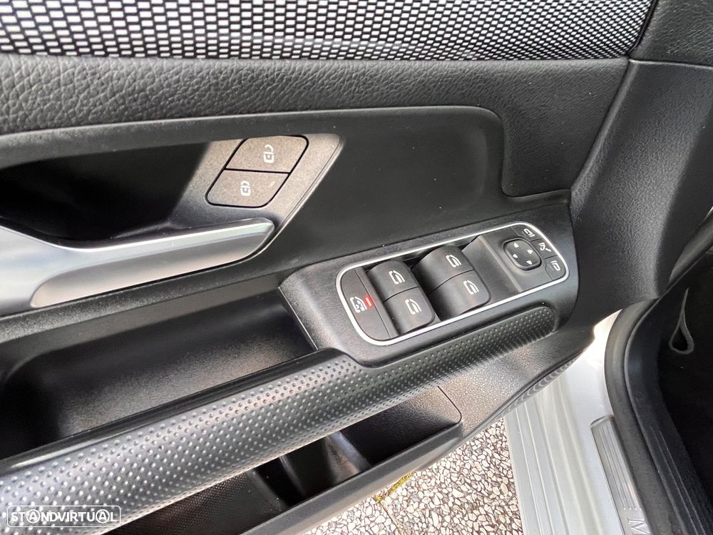Mercedes-Benz B 180 d Style Plus Aut. - 31