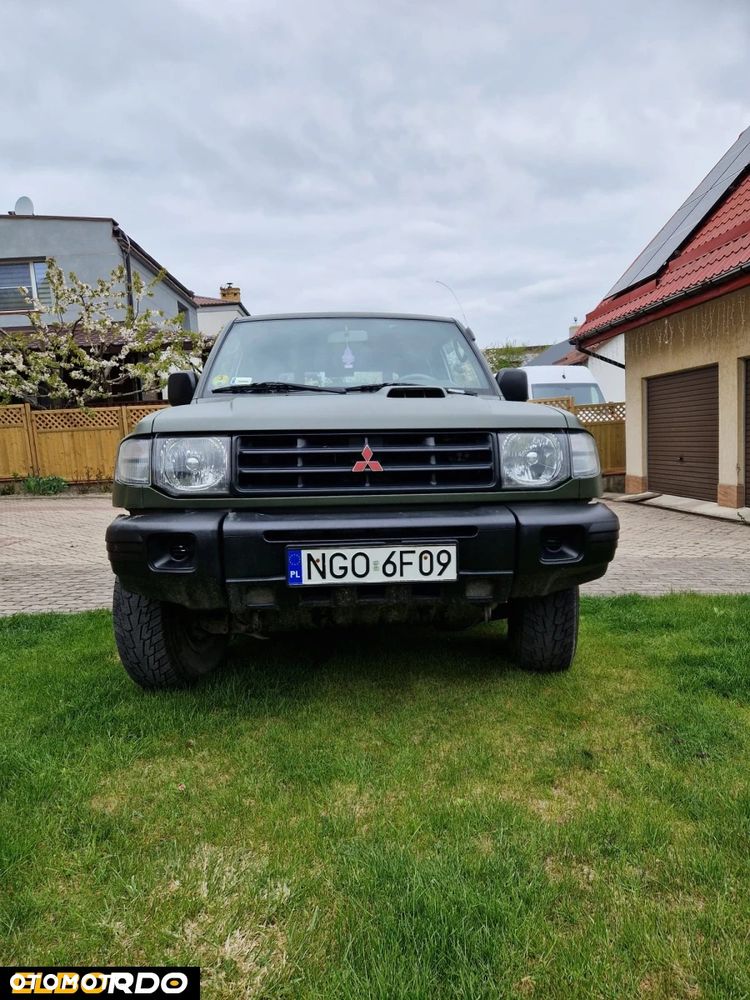 Mitsubishi Pajero - 4