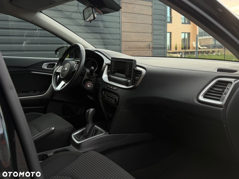 Kia Ceed 1.0 T-GDI L - 6