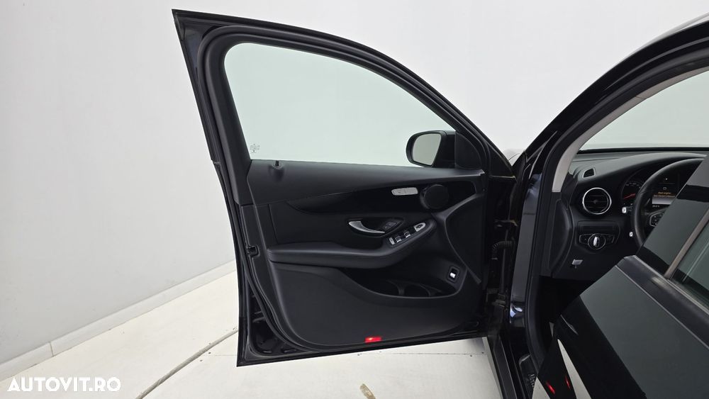 Mercedes-Benz GLC 250 4MATIC - 10