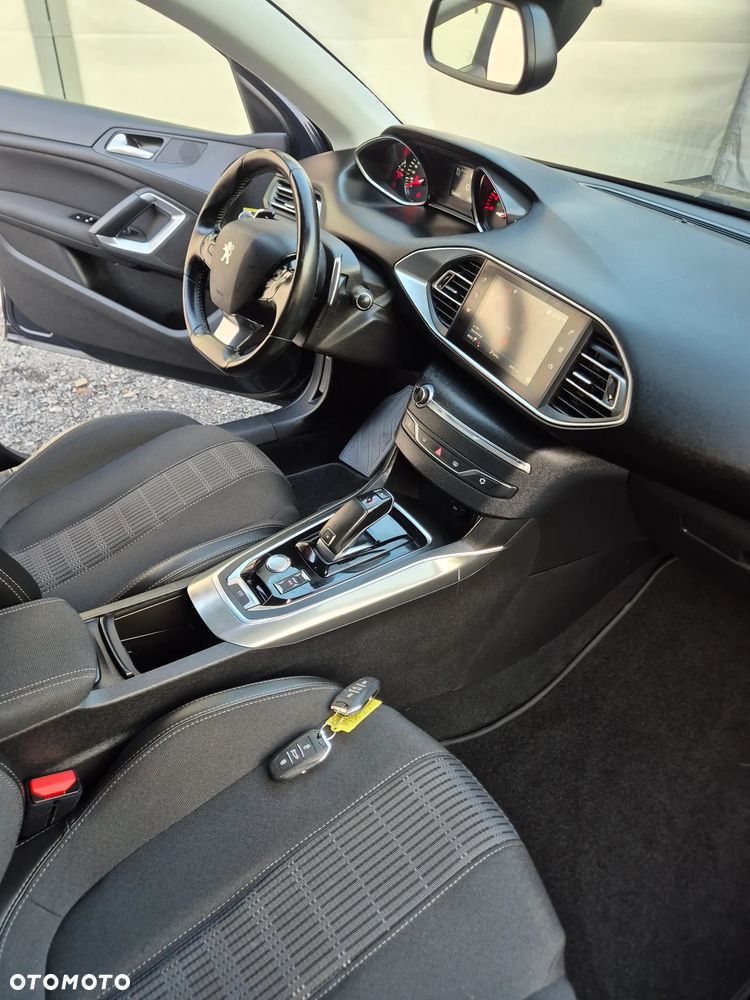 Peugeot 308 1.5 BlueHDi GT S&S EAT8 - 28