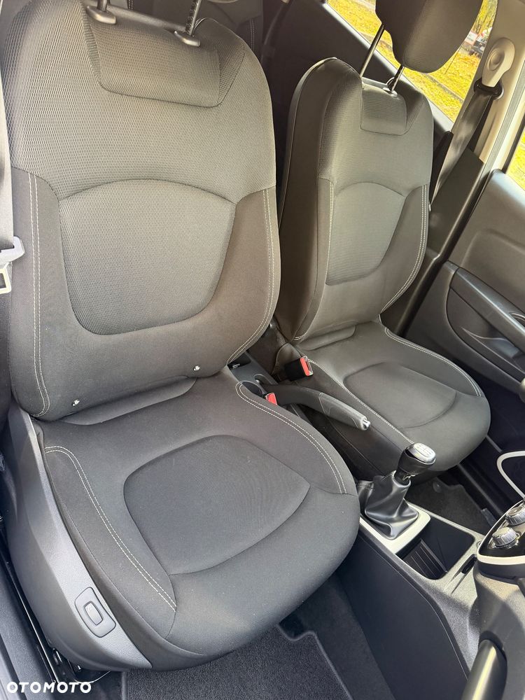 Renault Captur - 19