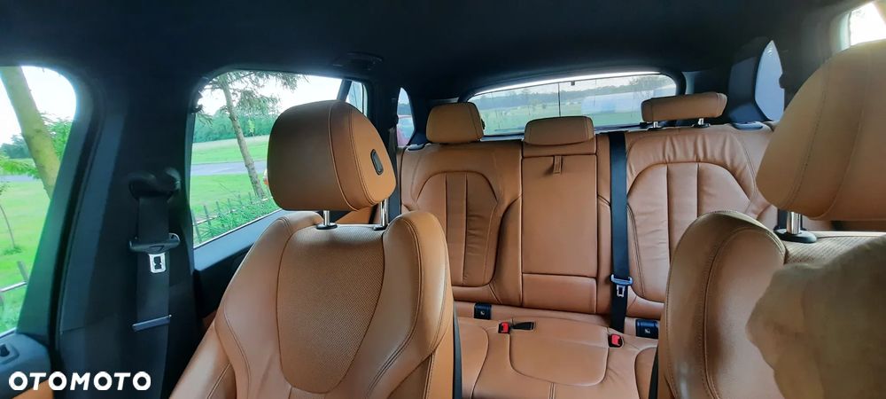 BMW X5 xDrive40i - 23