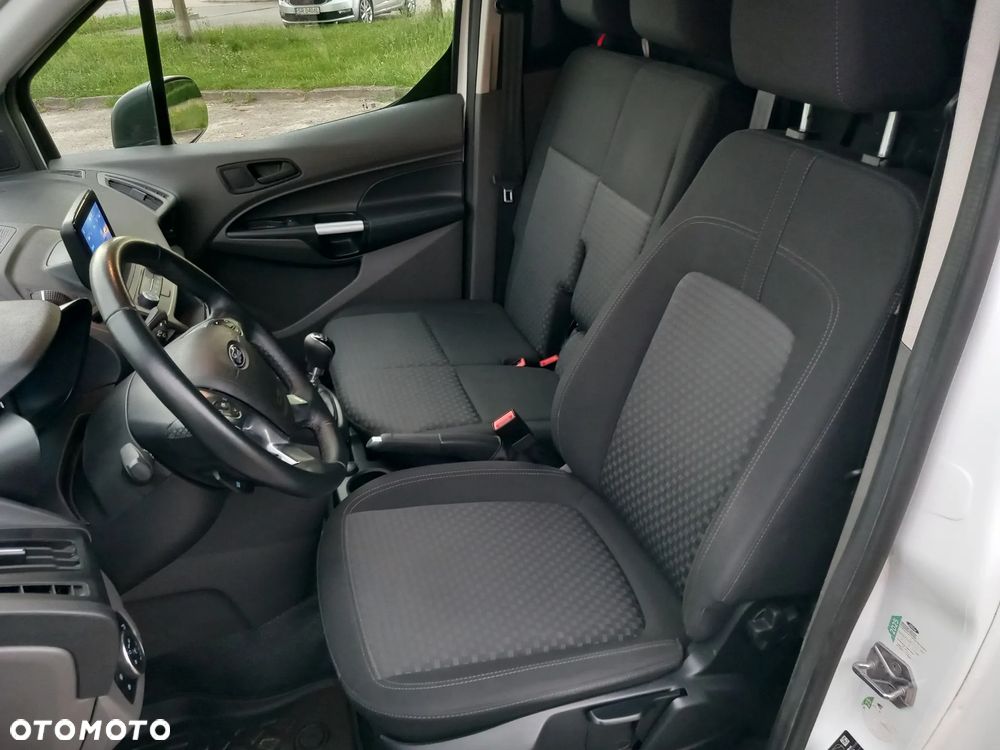 Ford Transit Connect - 13